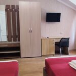 Трёхместный стандартный номер гостевого дома ЛенАрт